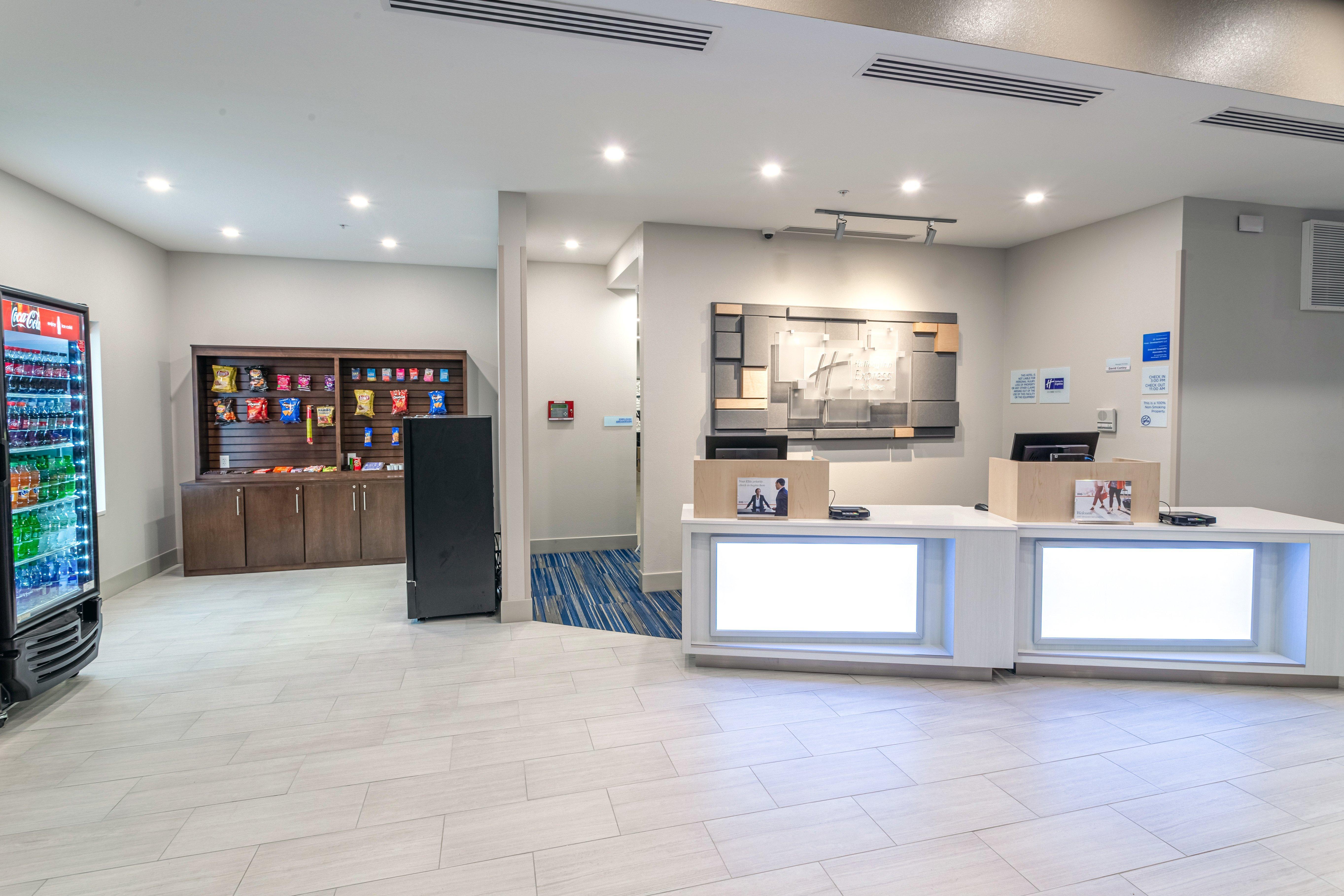 Holiday Inn Express & Suites - Columbus - Worthington By Ihg Dış mekan fotoğraf