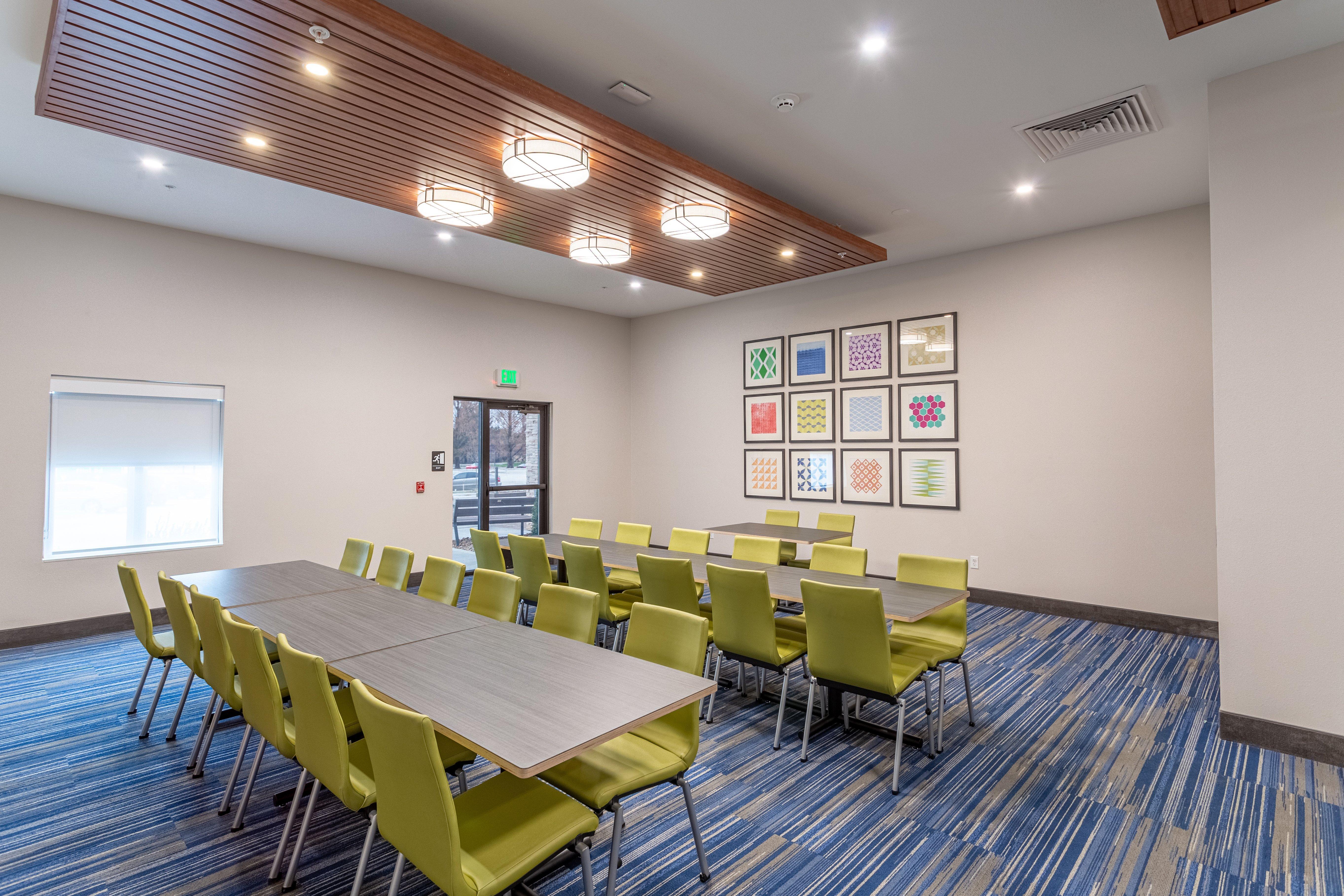 Holiday Inn Express & Suites - Columbus - Worthington By Ihg Dış mekan fotoğraf