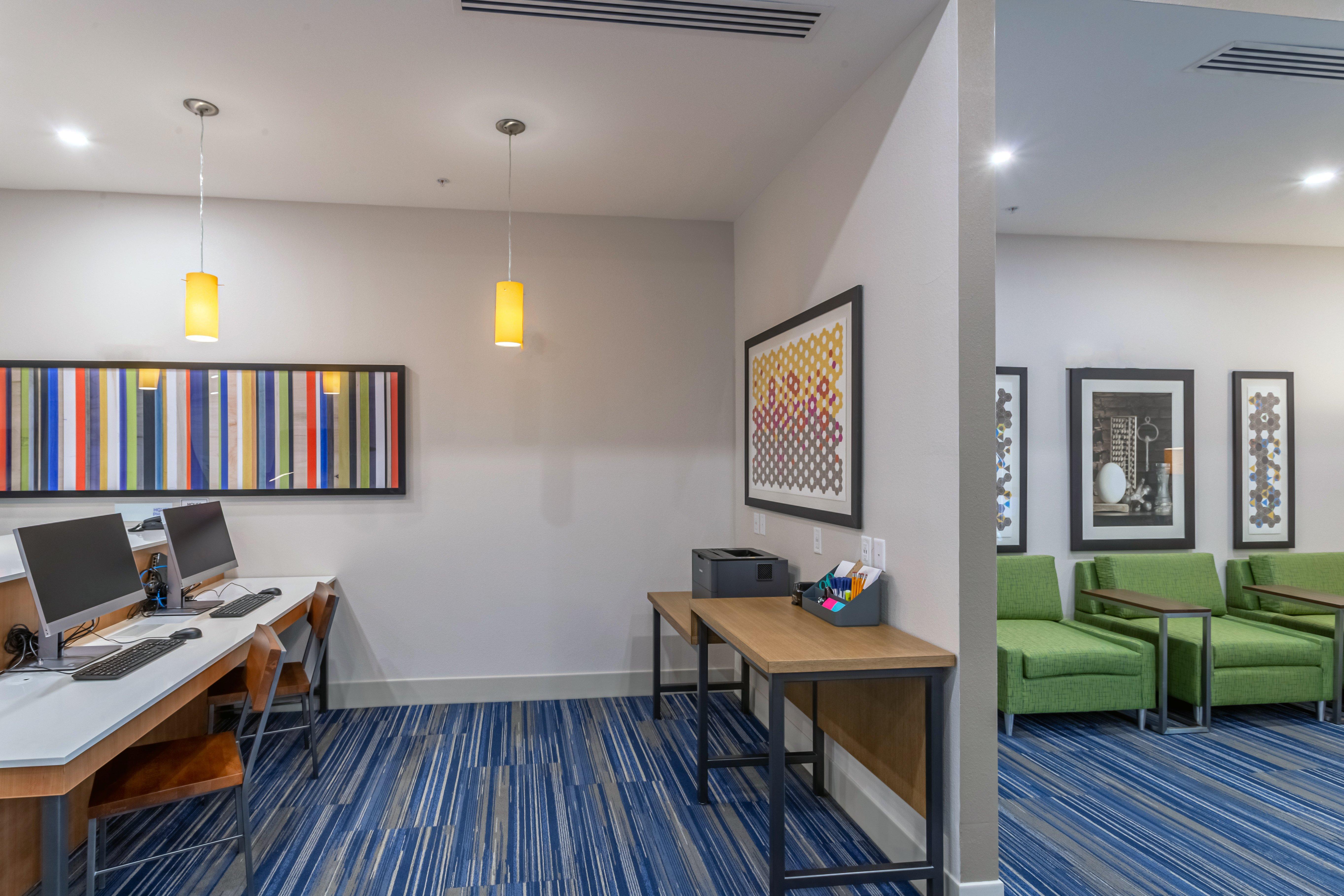 Holiday Inn Express & Suites - Columbus - Worthington By Ihg Dış mekan fotoğraf
